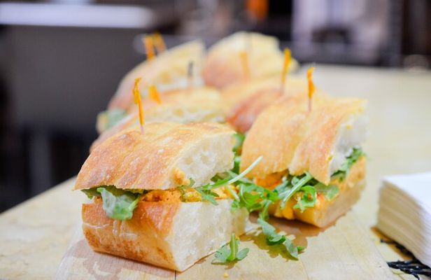 Food Tour to Freedom Trail Experience