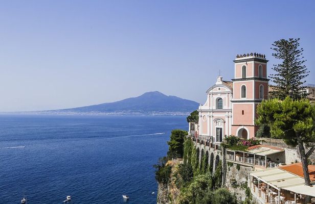 Day Trip of Pompeii, Sorrento and Positano from Naples/Salerno