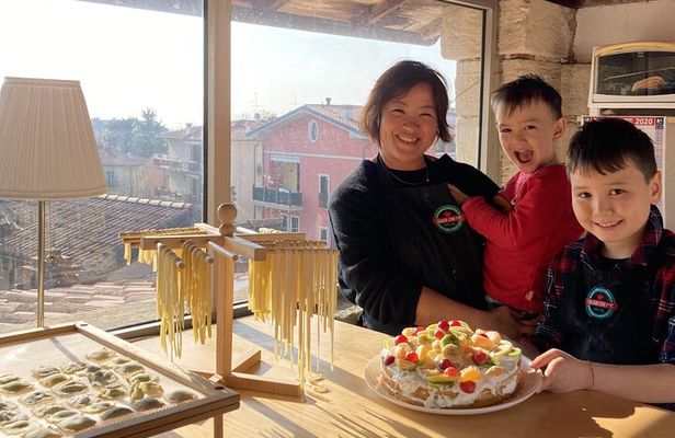 Cooking Class Verona,Cooking in a Crystal Kitchen