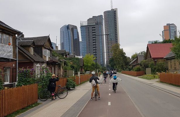 Vilnius: Soviet Vilnius Bike Tour