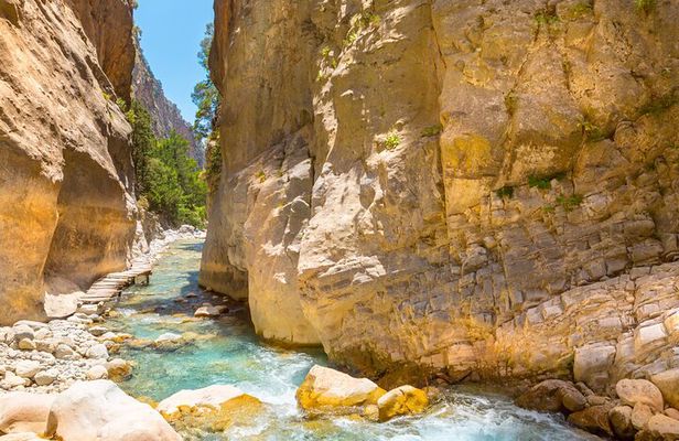 Full-Day Samaria Gorge Hiking Tour from Chania