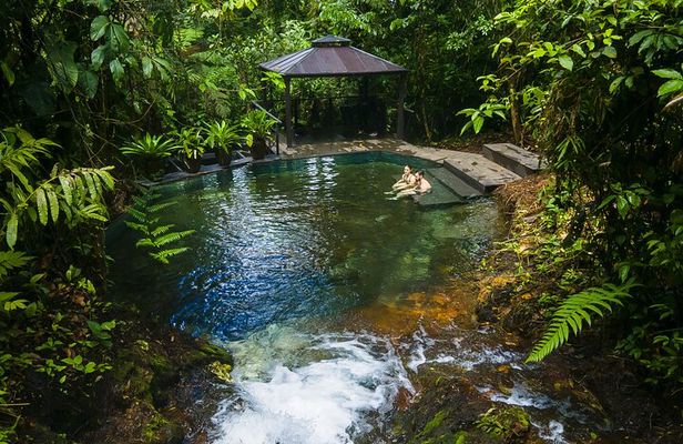 Private Luxury Land of Senses Walking and Thermals Tour