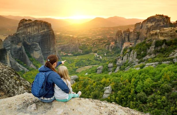 Athens: Meteora Monasteries, Caves & Coastal Stopovers with Lunch