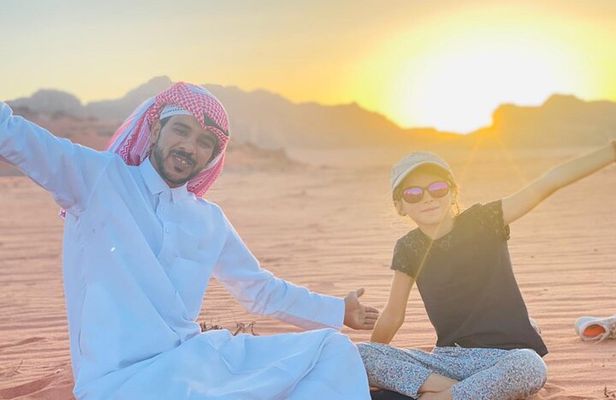 Full Day Jeep Tour & Traditional Lunch - Wadi Rum Desert Highlights