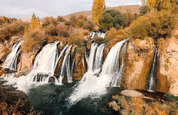 All-inclusive Private Guided 3-Day Tour of Van