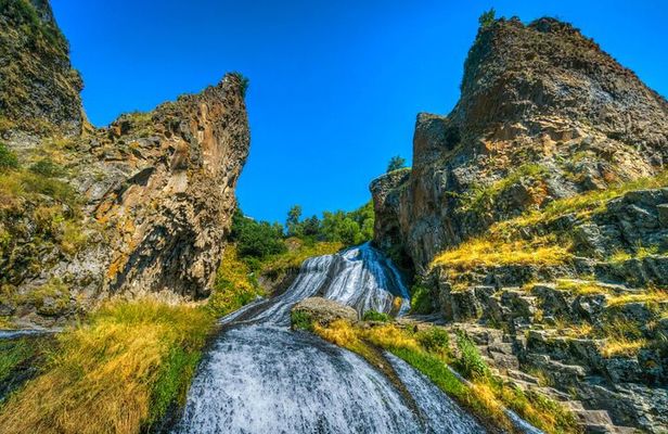 Private tour Jermuk, waterfall, Tatev Monastery and TaTev Ropeway