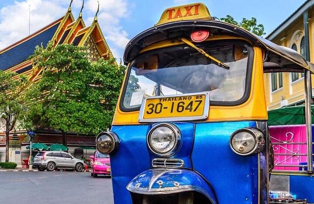 Bangkok Tuk Tuk Tour - Hotel-pickup & Dinner