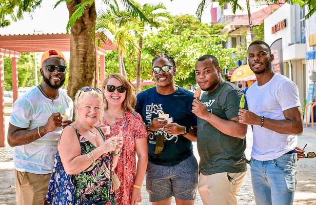 Cancun Authentic Downtown Food Tour: Tacos and Local Flavors