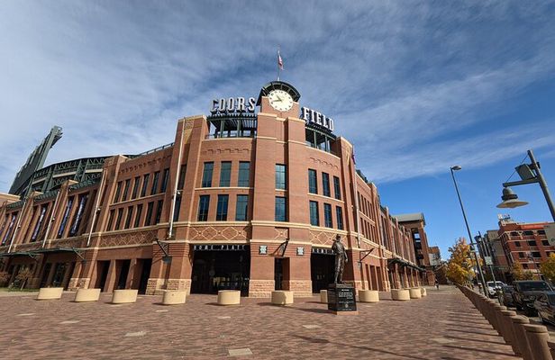 Denver LoDo Scavenger Hunt Walking Tour and Game