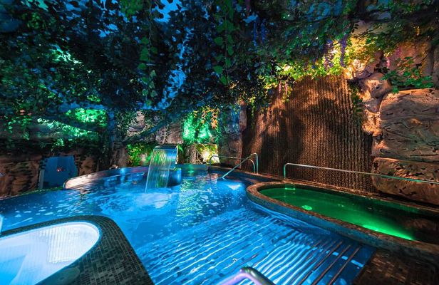 Private Medellin Oasis Spa with Hydrotherapy Thematic Massage