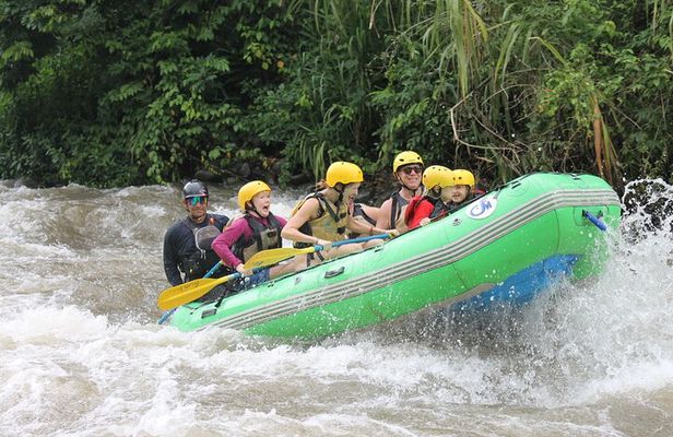 White Water Rafting in Rio Balsa
