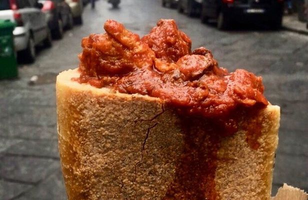 Naples' Ultimate Street Food Tour - Small Group by Do Eat Better