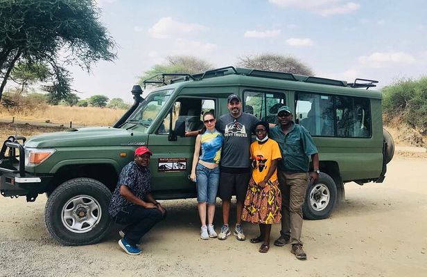 5 Days Tanzania Private Group Safari