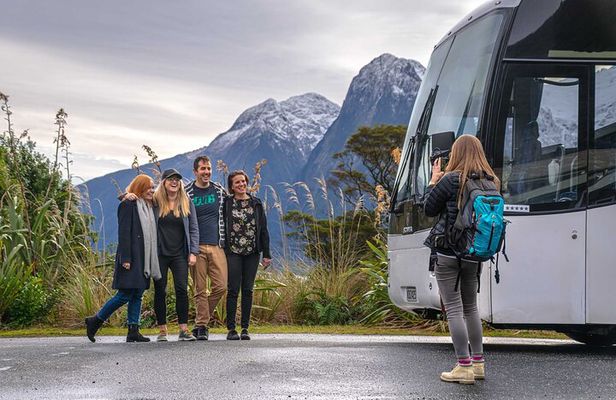Milford Sound Coach & Cruise Tour from Te Anau