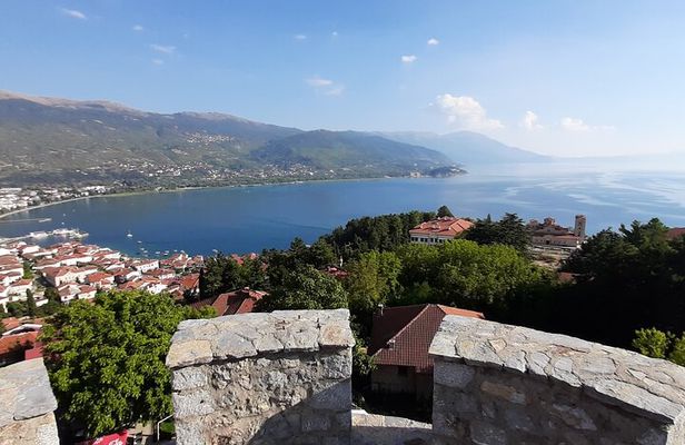 Sightseeing Transfer from Tirana to Skopje with a Tour of Ohrid