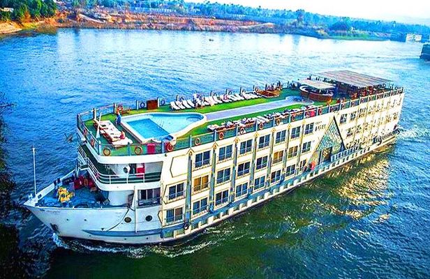 8-Day Giza, Cairo, Luxor and Aswan Tour from Cairo