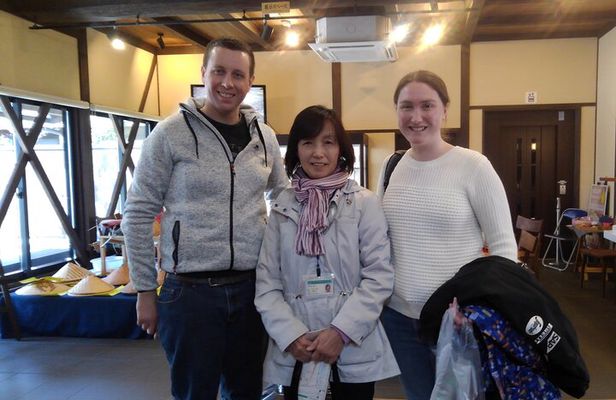 Takayama Arts & Crafts Local Culture Tour, Licensed Guide