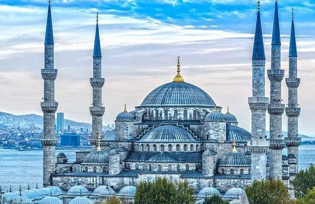 Istanbul Classics with Hagia Sophia, Blue Mosque, Topkapı Palace & Grand Bazaar