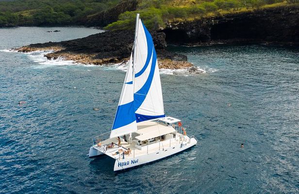 Afternoon Sail & Snorkel to the Captain Cook Monument