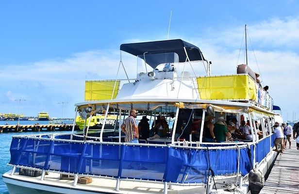 Isla Mujeres Unlimited! Open bar, Snorkel and Party! Trip from Playa Del Carmen