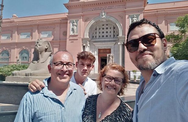 Cairo Half Day Private tour Egyptian Museum with lunch