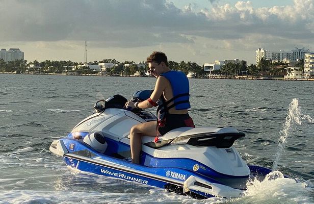 South Beach 1-Hour Jet Ski Rental with Gas Included + Free Pontoon Boat Ride
