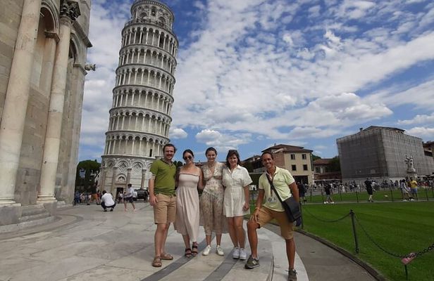 Best of Pisa: Small Group Tour with Admission Tickets