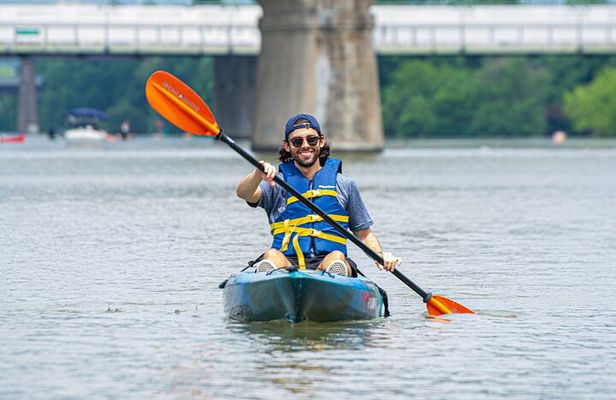 Guided Downtown Skyline Kayak Tour in Austin