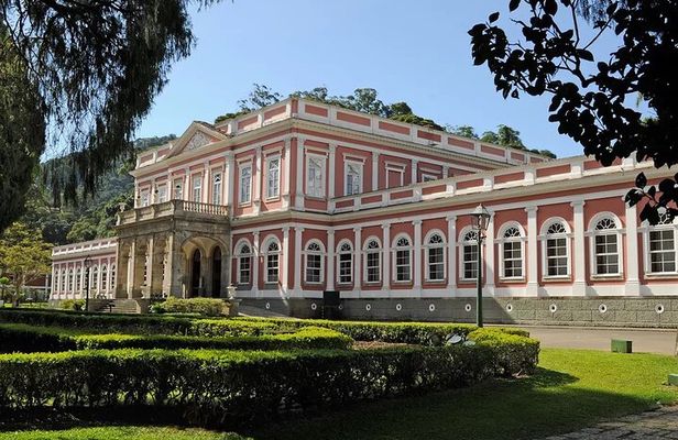 Private Guided Day Trip to Imperial City of Petrópolis
