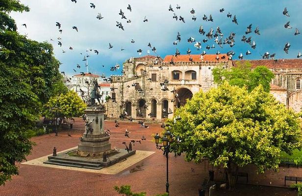 Guided Tour in the Colonial Zone of Santo Domingo