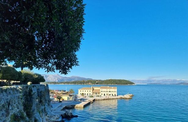Private Small Group Corfu Town Tour
