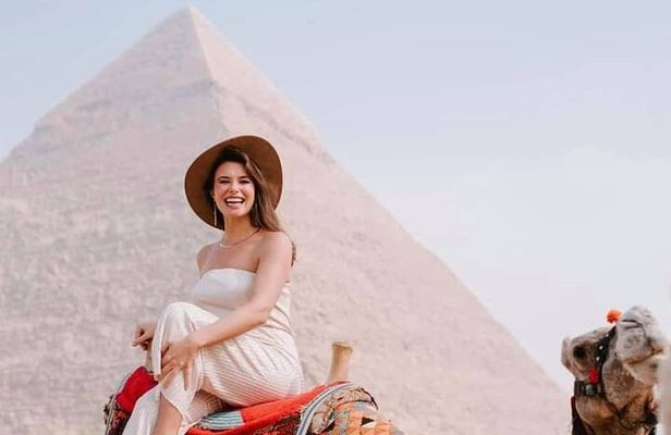 Half-Day Tour to Giza Pyramids and Sphinx