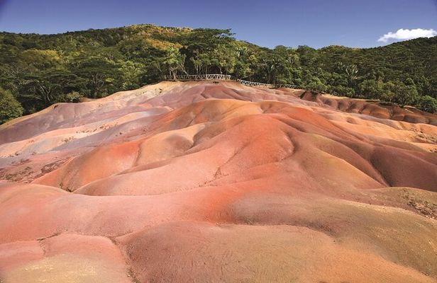 Trou-aux-Cerfs - Grand Bassin - 7 Coloured Earth - Wild South Guided Tour
