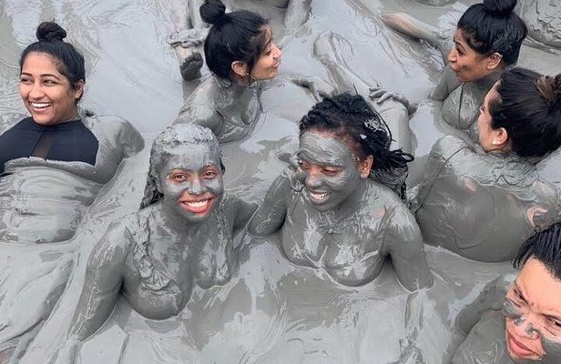 Tour to the Mud Volcano in Cartagena with Lunch