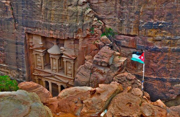 Private Half-Day Tour of Petra with Lunch