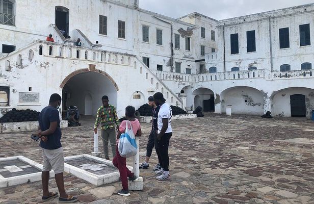 Ghana Private Historic Tour through Castles and Nature