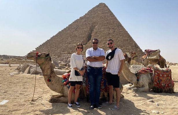an unmissable day, The Giza Pyramids, the Egyptian Museum and the Souk