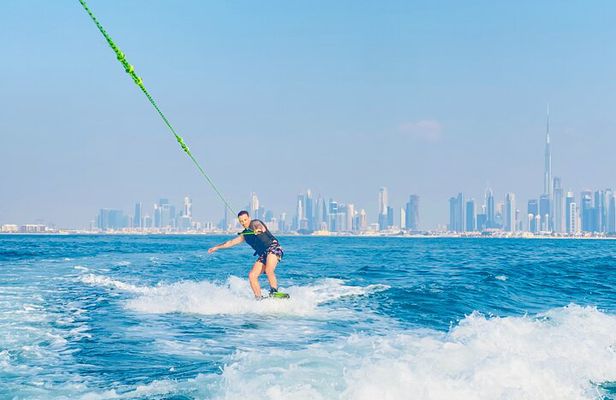 Wakeboard Experience in Dubai