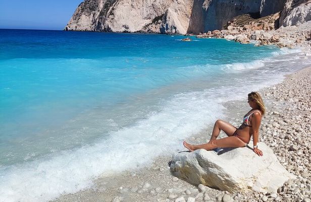 Zakynthos Half Day swimming tour to Turtle island and keri caves