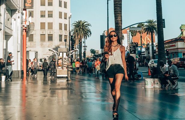 Ultimate Hollywood History Walking Tour in Los Angeles - See All Theaters