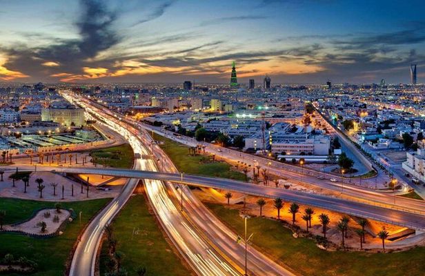 Discover Riyadh Signature Tour from Riyadh 