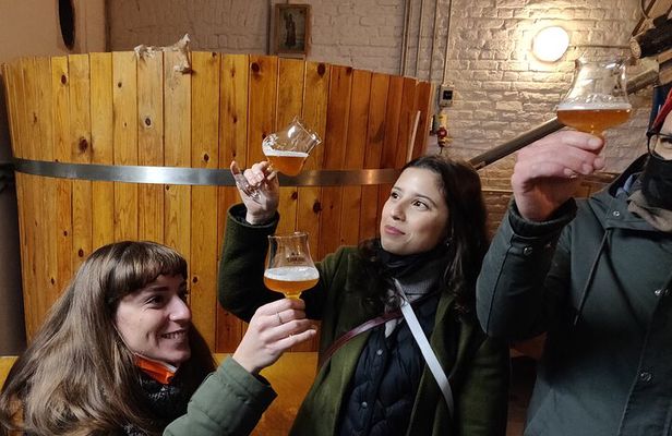 Craft Beer Walking Tour in Brussels and Brasserie de l'Annexe