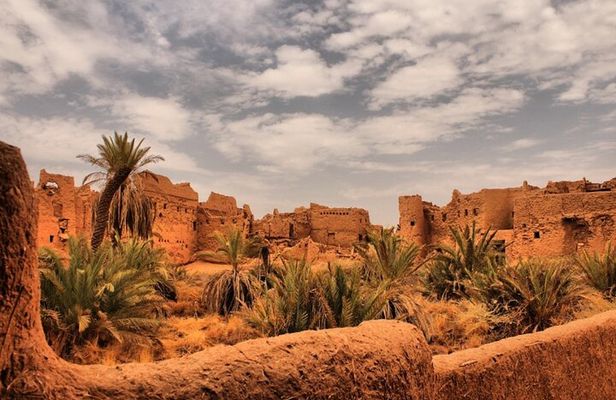 Full-Day Ushayger Tour with Lunch from Riyadh