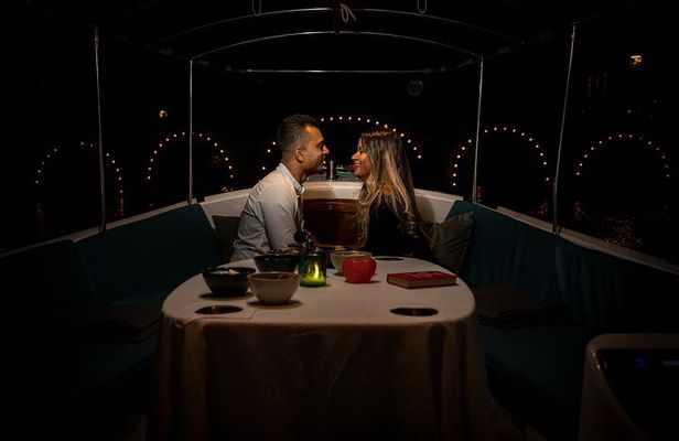 Private Romantic Evening Canal Cruise – The Original