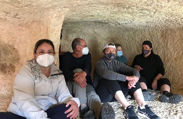 Historic Bocairent, Covetes del Moros Caves and Pou Clar Pools