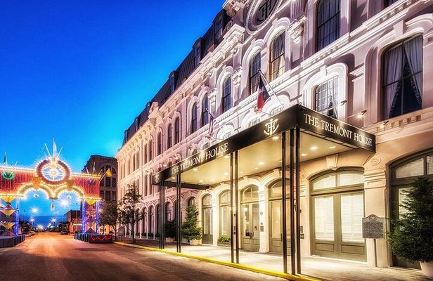 Galveston Haunted Pub Crawl Walking Tour