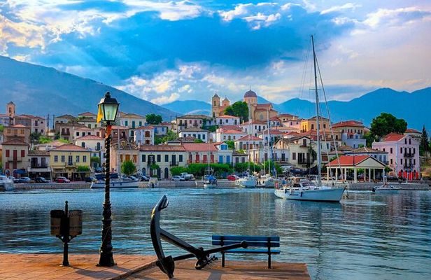 Delphi, Itea, Galaxidi full day private tour from Athens