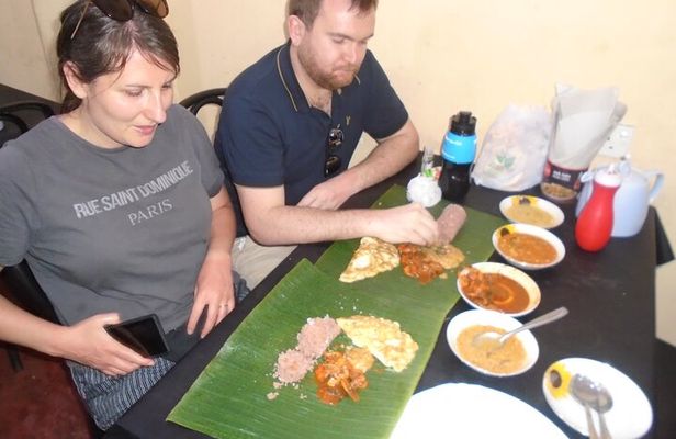 Colombo Tuk Tuk Food Tour – All Food Charges Included