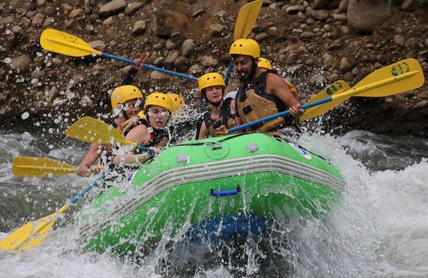 White Water Rafting Shared Experience 