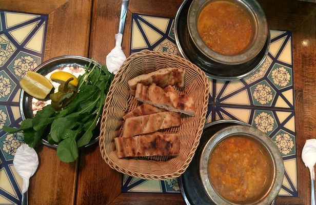 Food Tour in Istanbul with Local Guide